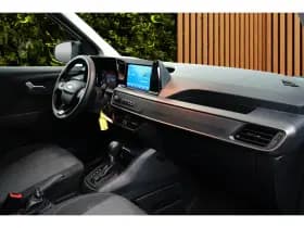 Ford Transit Courier thumbnail 6