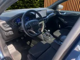 Ford Focus thumbnail 5