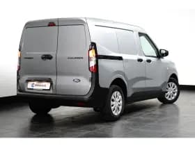 Ford Transit Courier thumbnail 4