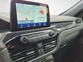 Ford Kuga thumbnail 32