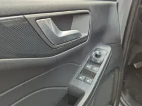 Ford Kuga thumbnail 8