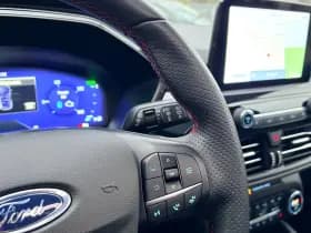 Ford Kuga thumbnail 25