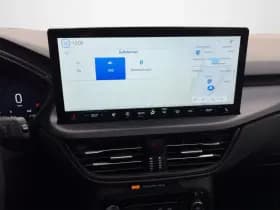 Ford Kuga thumbnail 33