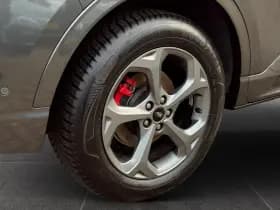 Ford Kuga thumbnail 35