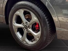 Ford Kuga thumbnail 5