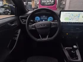 Ford Focus thumbnail 15