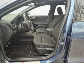Ford Focus thumbnail 8