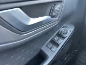 Ford Kuga thumbnail 16