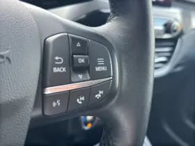 Ford Kuga thumbnail 35