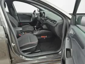 Ford Focus thumbnail 22