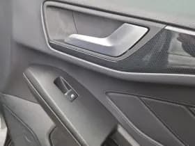 Ford Focus thumbnail 24