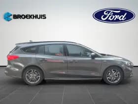 Ford Focus thumbnail 6