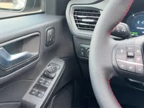Ford Kuga thumbnail 13