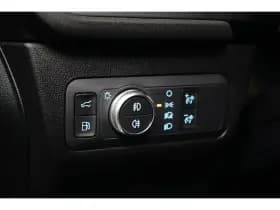 Ford Kuga thumbnail 24