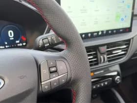 Ford Kuga thumbnail 42