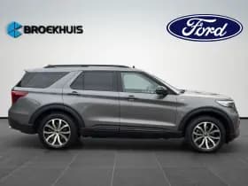 Ford Explorer thumbnail 2