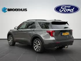 Ford Explorer thumbnail 3