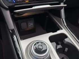 Ford Explorer thumbnail 10