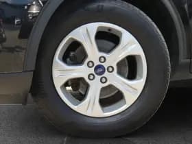 Ford Kuga thumbnail 35