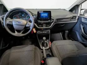 Ford Fiesta thumbnail 5