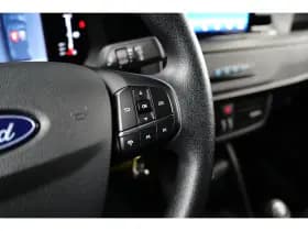 Ford Transit Courier thumbnail 15