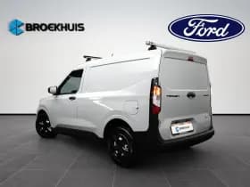 Ford Transit Courier thumbnail 5