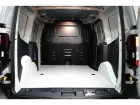 Ford Transit Courier thumbnail 9