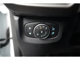 Ford Transit Courier thumbnail 13