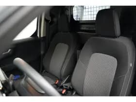 Ford Transit Courier thumbnail 22