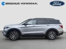 Ford Explorer thumbnail 2