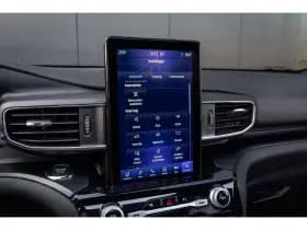 Ford Explorer thumbnail 24