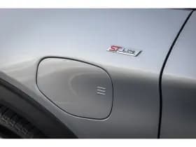 Ford Explorer thumbnail 50