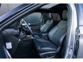 Ford Explorer thumbnail 10