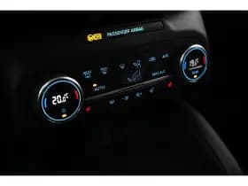 Ford Kuga thumbnail 30