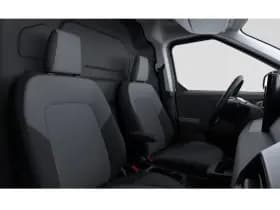 Ford E-Transit Courier thumbnail 8