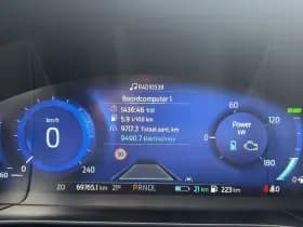 Ford Kuga thumbnail 3