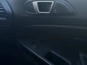 Ford EcoSport thumbnail 17