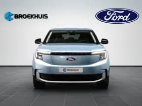 Ford Explorer thumbnail 2