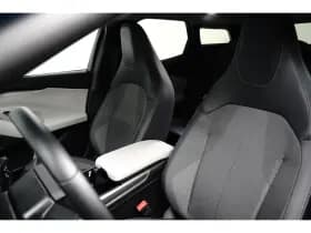 Ford Explorer thumbnail 24