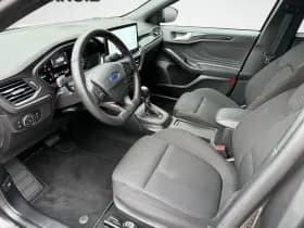 Ford Focus thumbnail 4