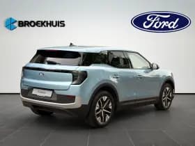Ford Explorer thumbnail 2
