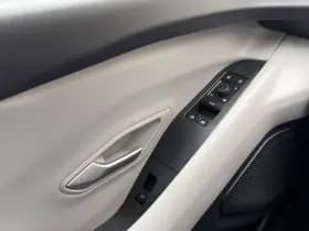 Ford Explorer thumbnail 29