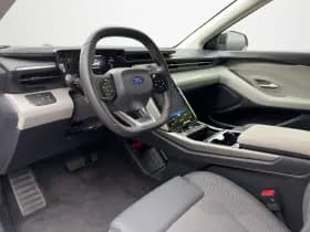 Ford Explorer thumbnail 4