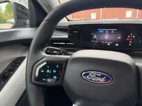 Ford Explorer thumbnail 31