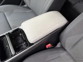 Ford Explorer thumbnail 50