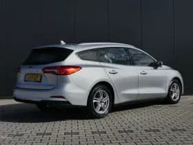 Ford Focus thumbnail 3
