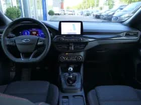 Ford Focus thumbnail 4