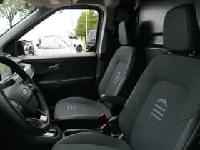 Ford Transit Courier thumbnail 11