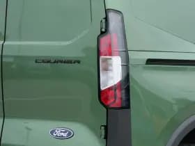 Ford Transit Courier thumbnail 31