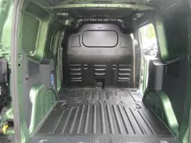Ford Transit Courier thumbnail 9